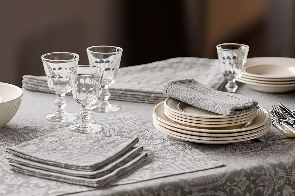 Gedeckter Tisch - Busatti Tischwaesche